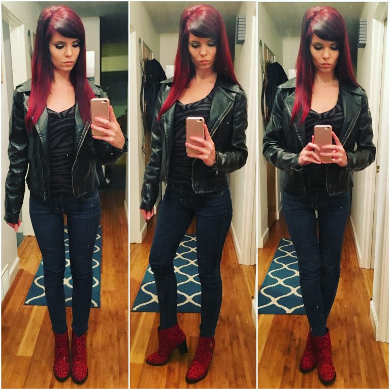 LOOK: I called her on the phone + she touched herself 