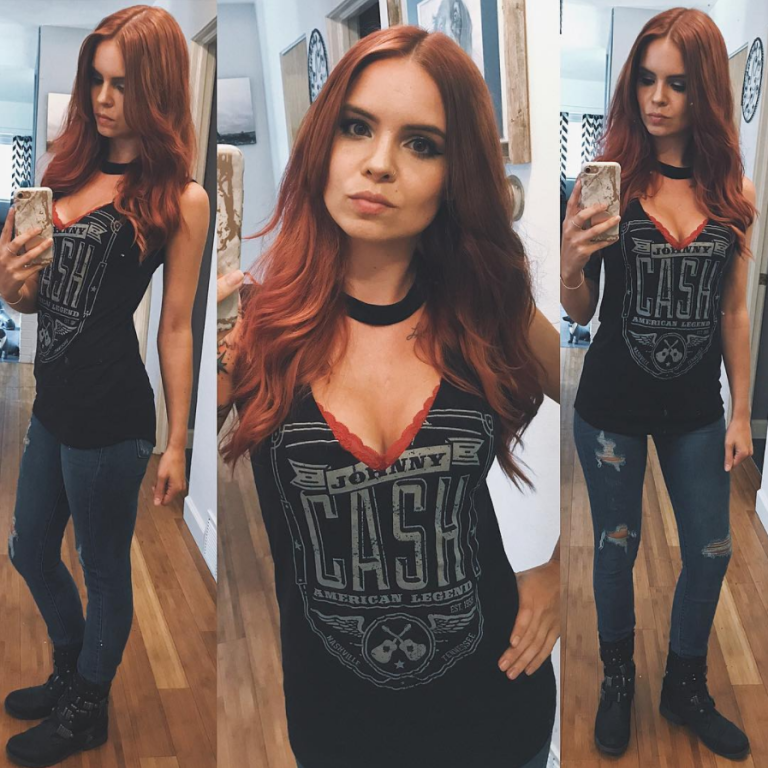 LOOK: Low-Key Concert