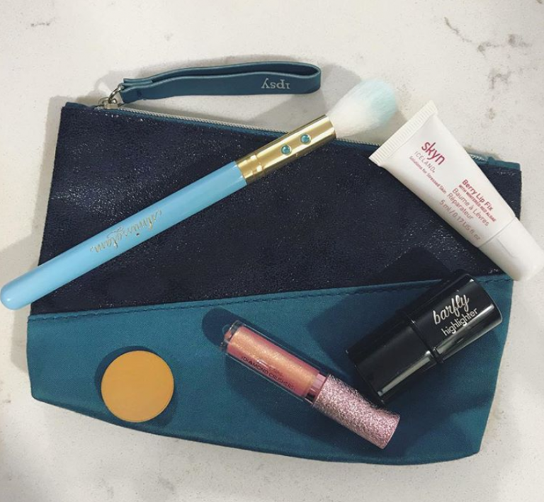 Unboxing My Ipsy Bag November 2017