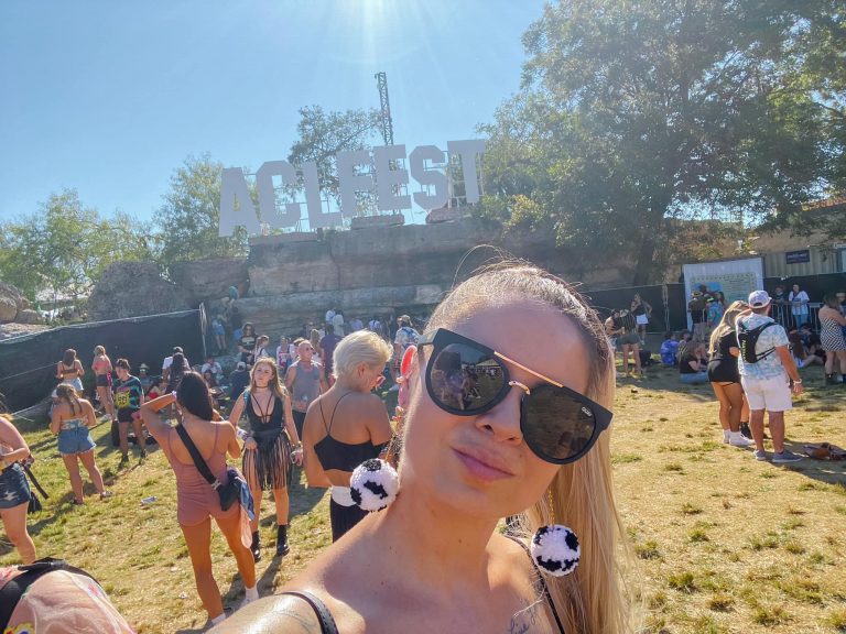 What to Wear to ACL: A Guide to Looking Stylish and Staying Comfortable at Austin City Limits